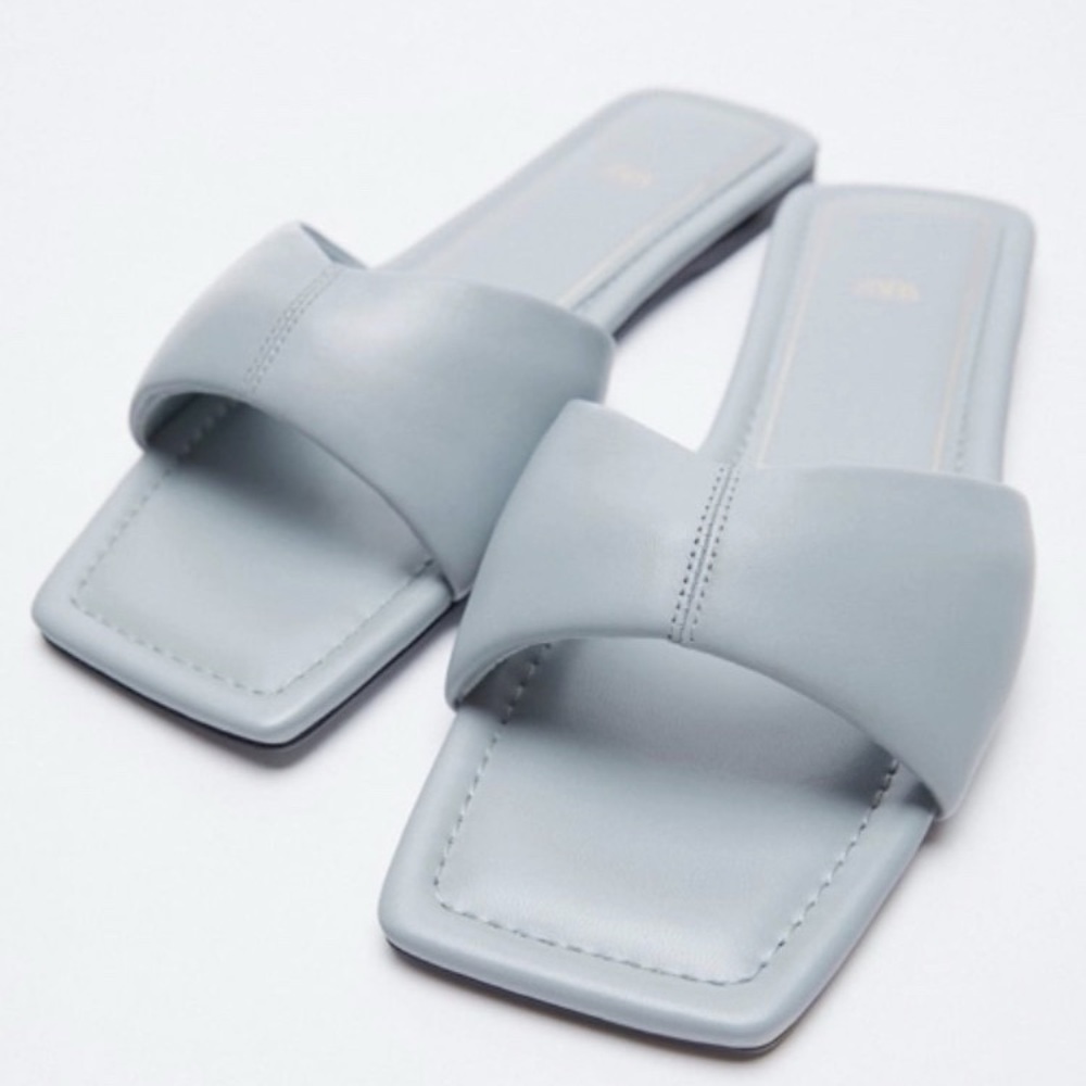 Flat Padded Leather Sandal